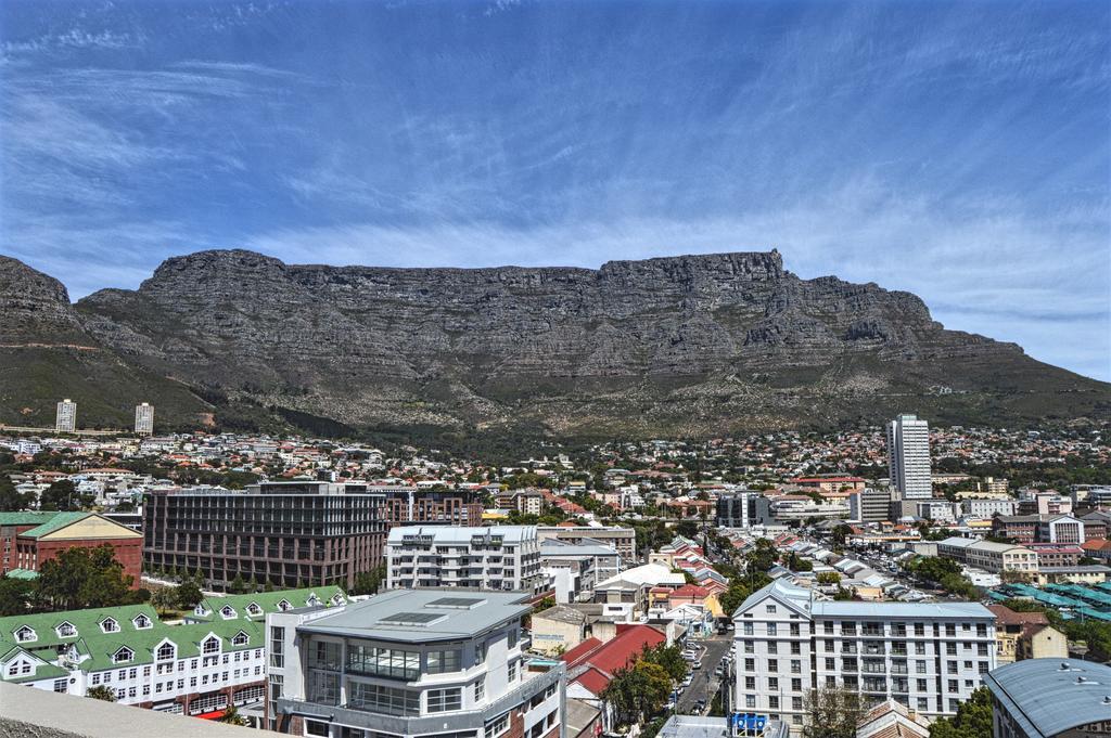 Urban Oasis At The Four Seasons Apartment Cape Town Exterior photo