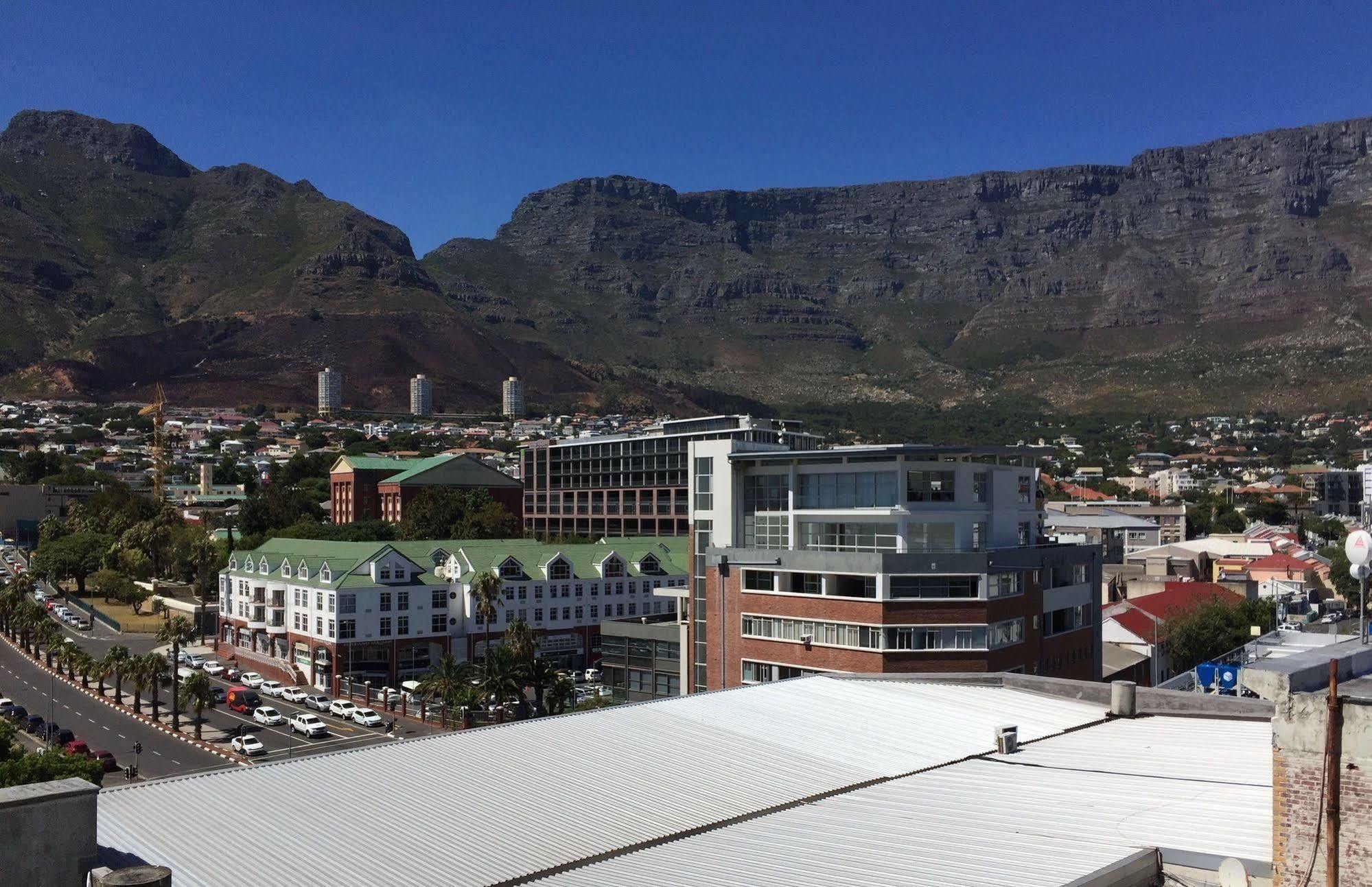 Urban Oasis At The Four Seasons Apartment Cape Town Exterior photo